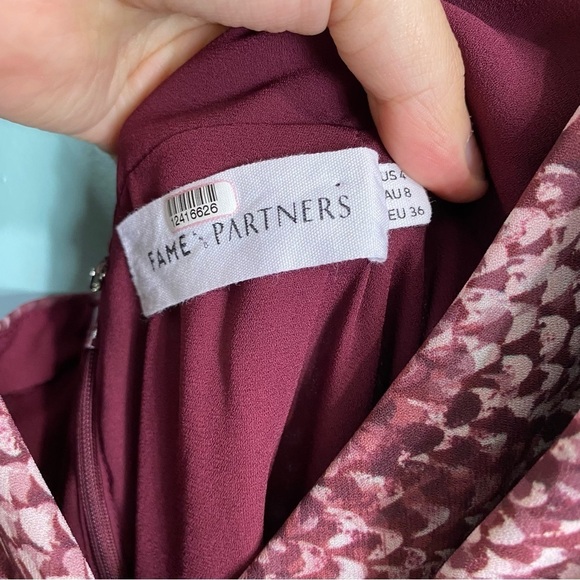 Fame & Partners Snake Print Bella Midi Front Slit Red Dress Sz 4 Sleeveless - Picture 2 of 8